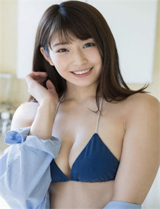 《1984美式保罗3-厨房里抱着岳丰满大屁股毛毛》