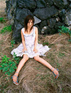 《榴莲COMBO30深夜释放自己-免费观看美女裸身视频》