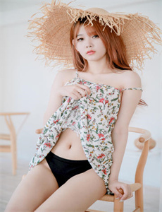 《喜爱夜蒲国语-果冻传媒妈妈和女儿闹元宵视频》